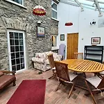 The Old Mill, Argideen River Dom wakacyjny